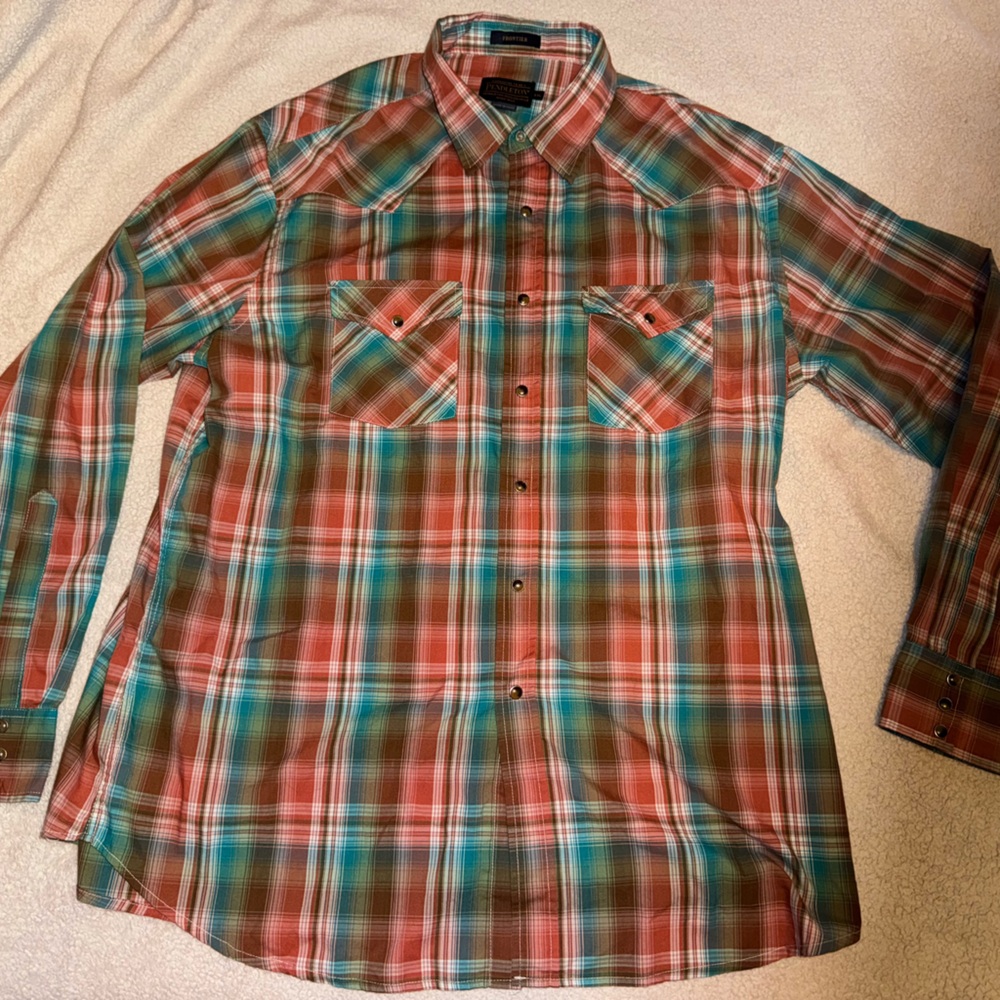 Men's Pendleton button up - Picture 2 of 4